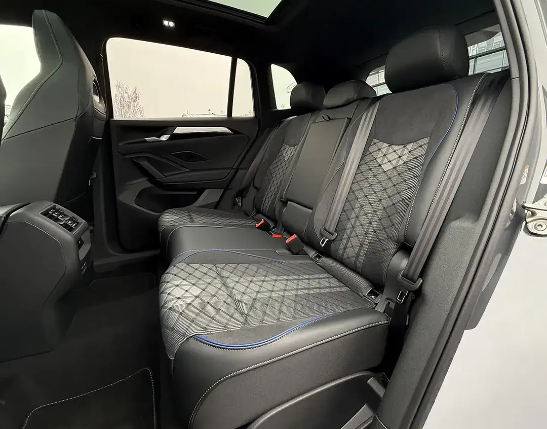 Volkswagen Tiguan - Thumbnail 9
