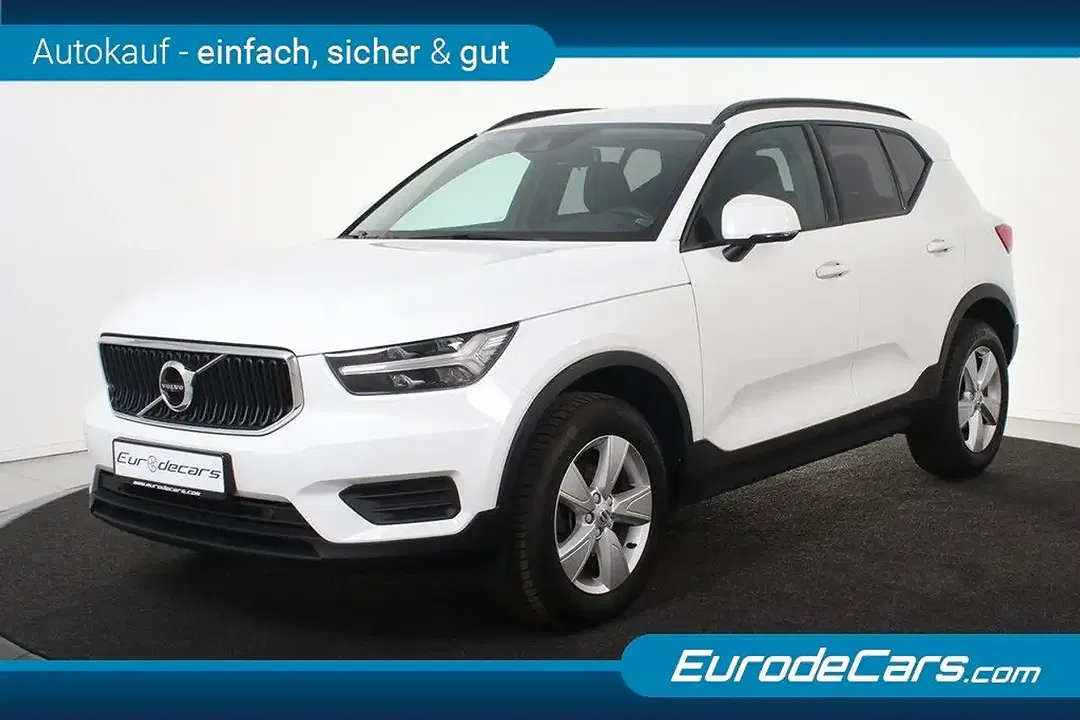 Volvo XC40 T2 Momentum - foto 1