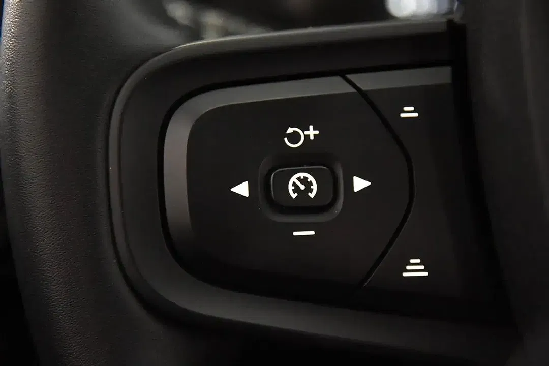 Volvo XC40 - Thumbnail 12
