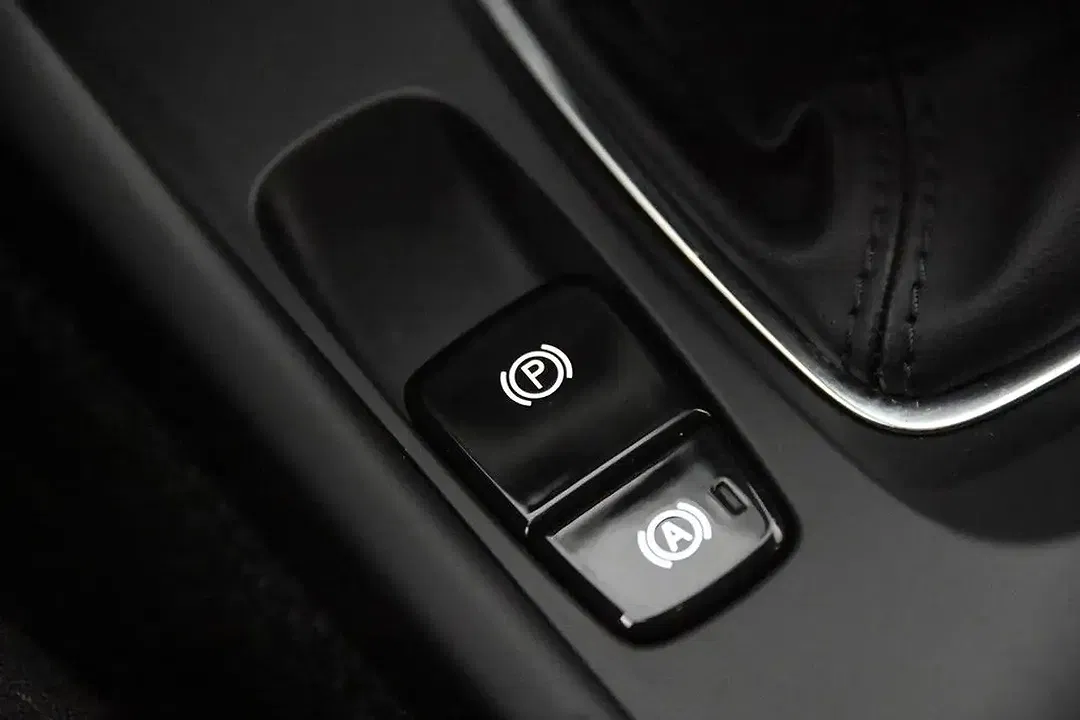 Volvo XC40 - Thumbnail 13