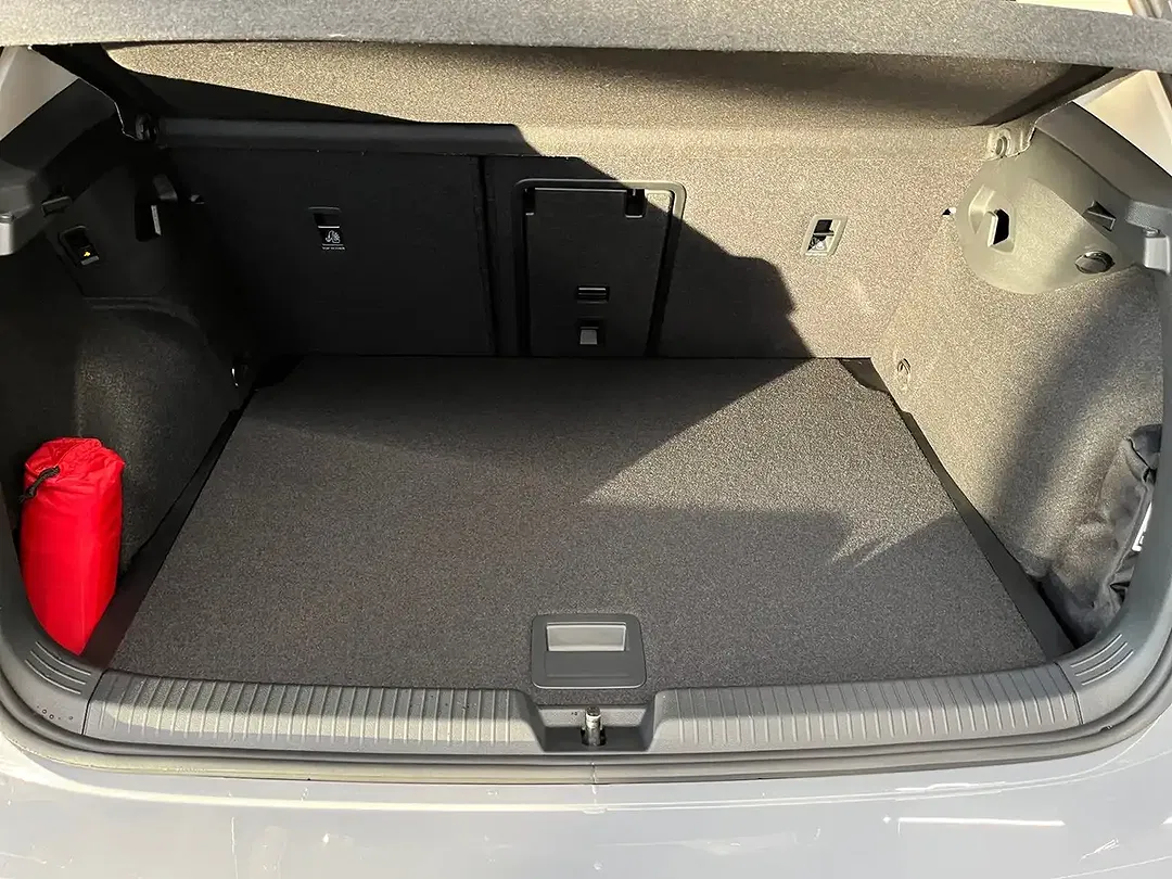 Volkswagen Golf - Thumbnail 13