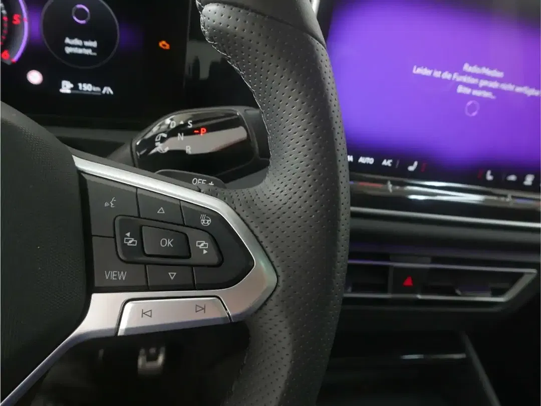 Volkswagen Tiguan - Thumbnail 11