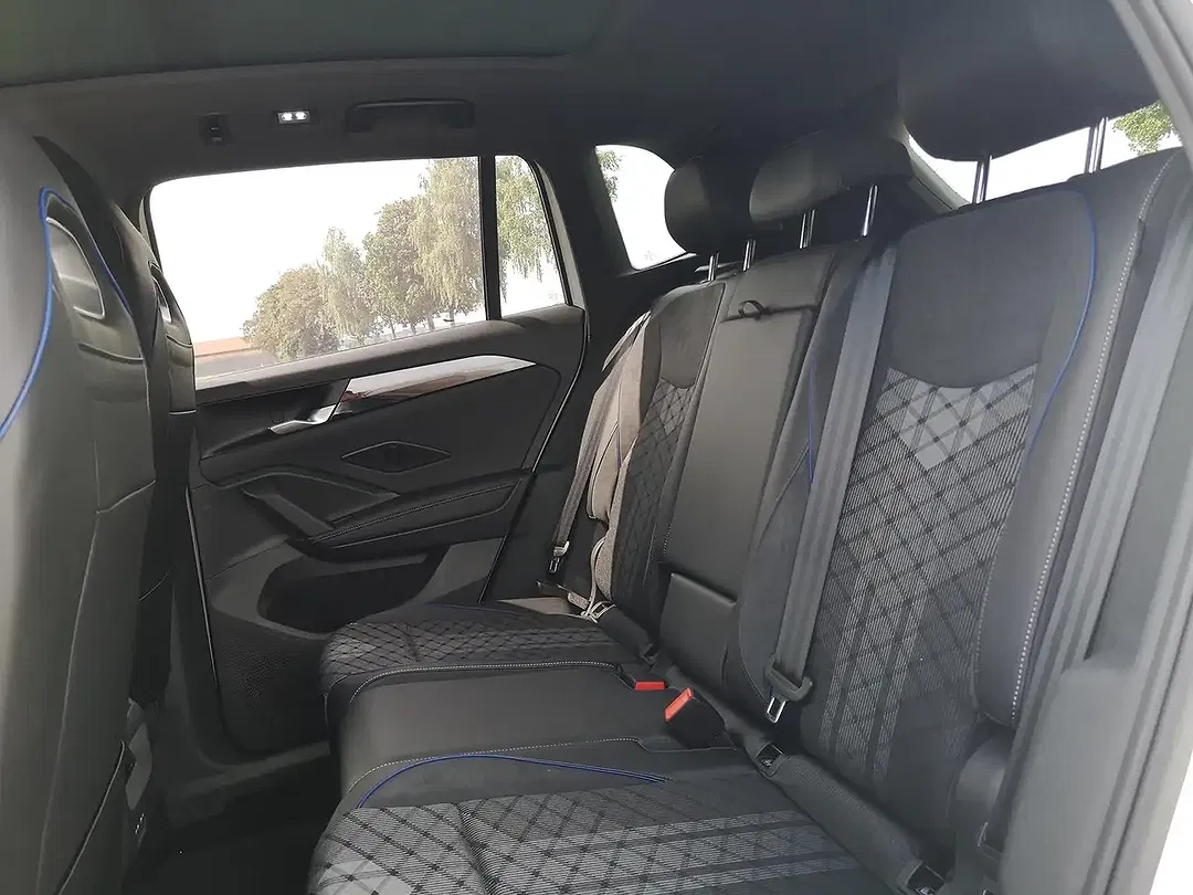 Volkswagen Tiguan - Thumbnail 10