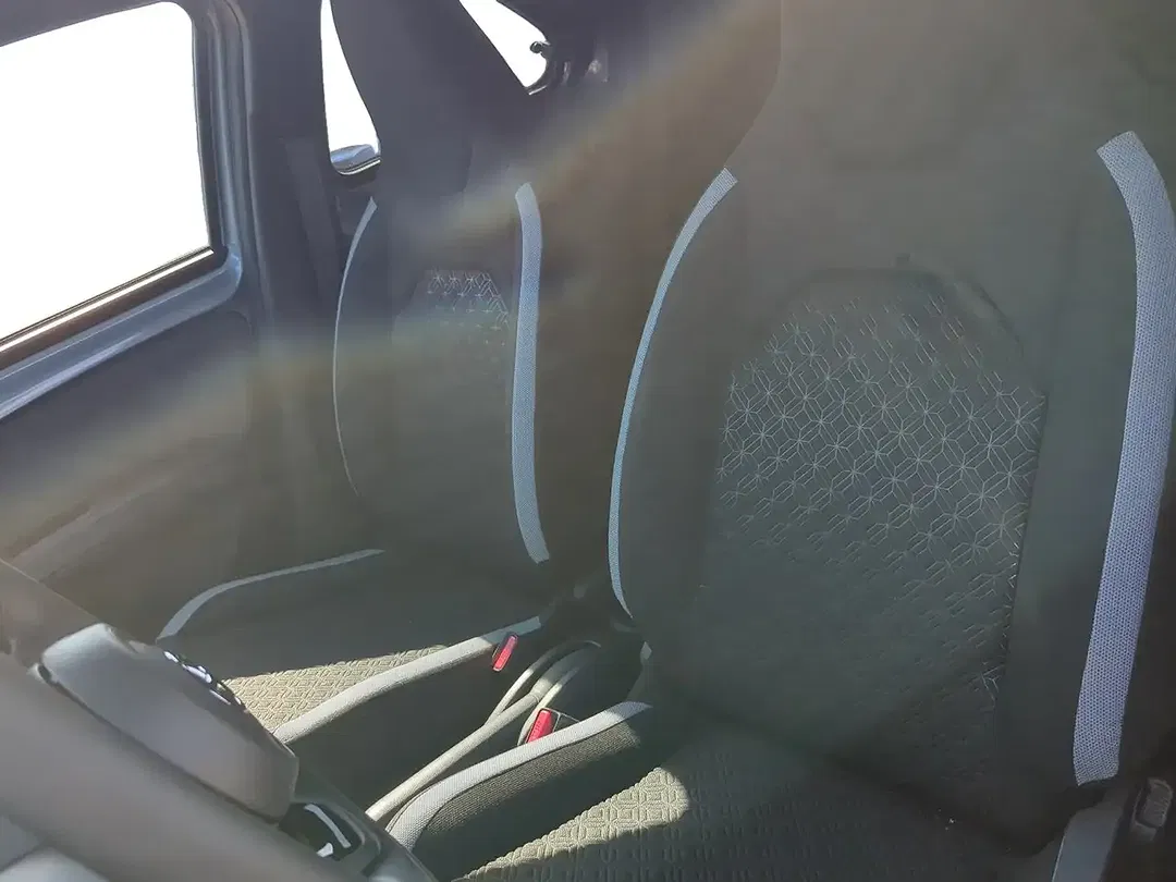 Toyota Aygo X - Thumbnail 8