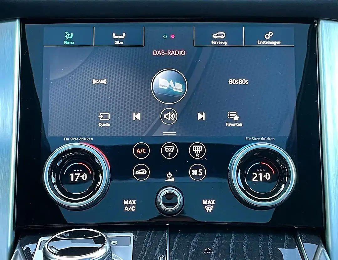 Land Rover Range Rover - Thumbnail 17