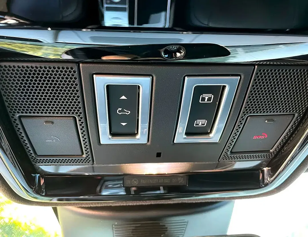Land Rover Range Rover - Thumbnail 21