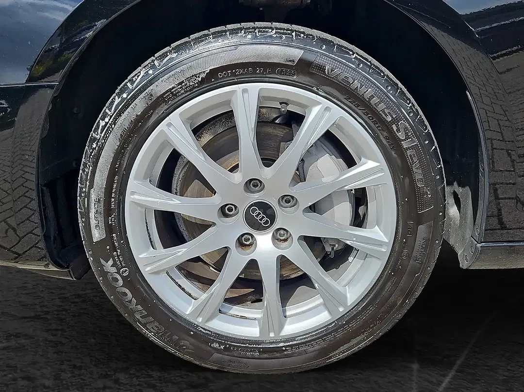 Audi A4 - Thumbnail 5