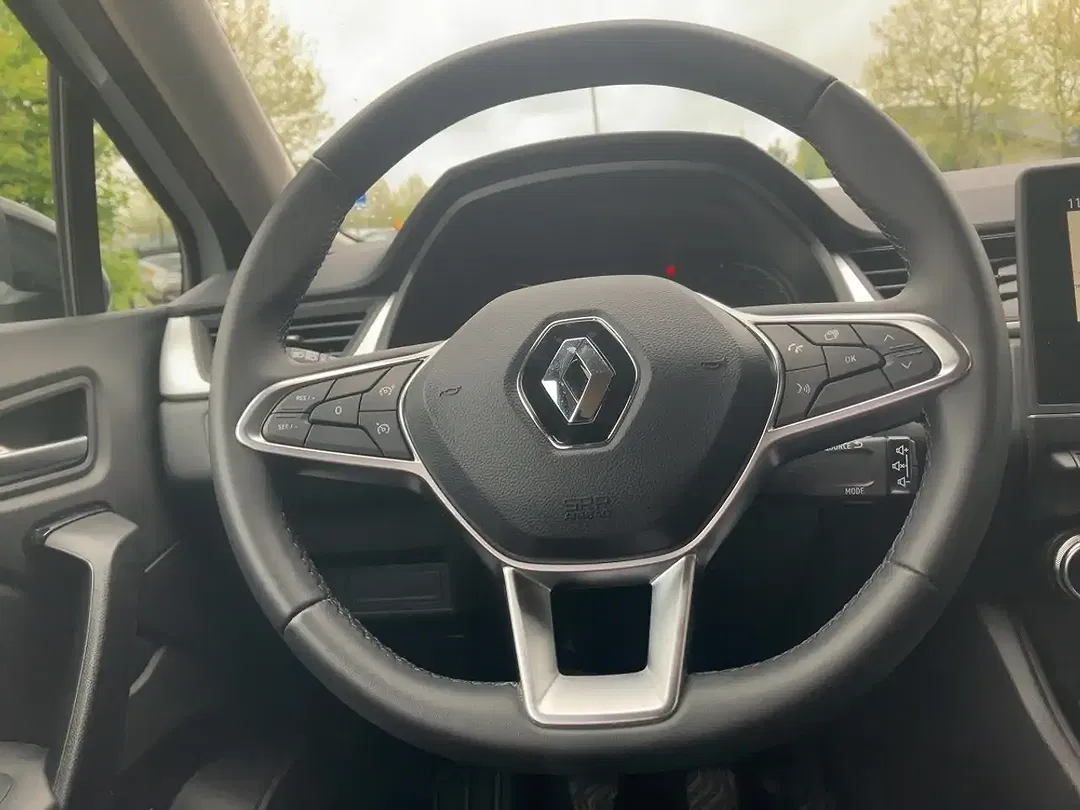 Renault Captur - Thumbnail 9