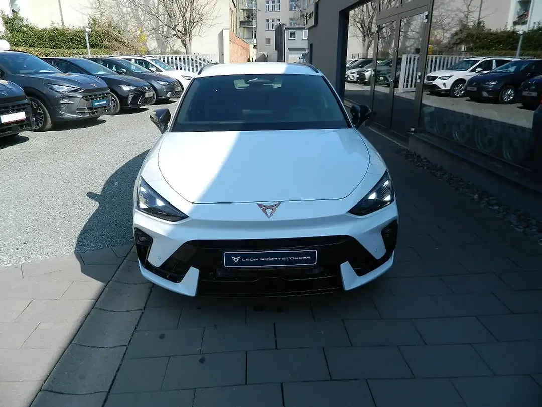 CUPRA Leon - Thumbnail 2