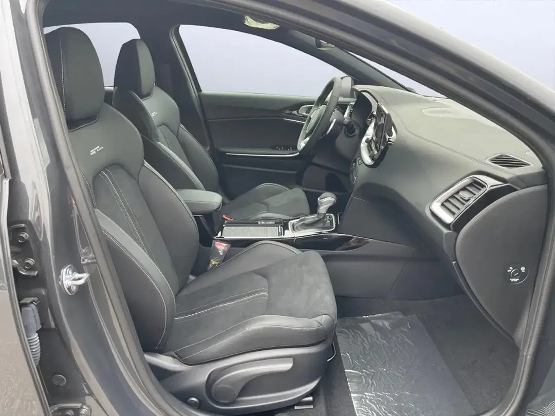 Kia XCeed - Thumbnail 8