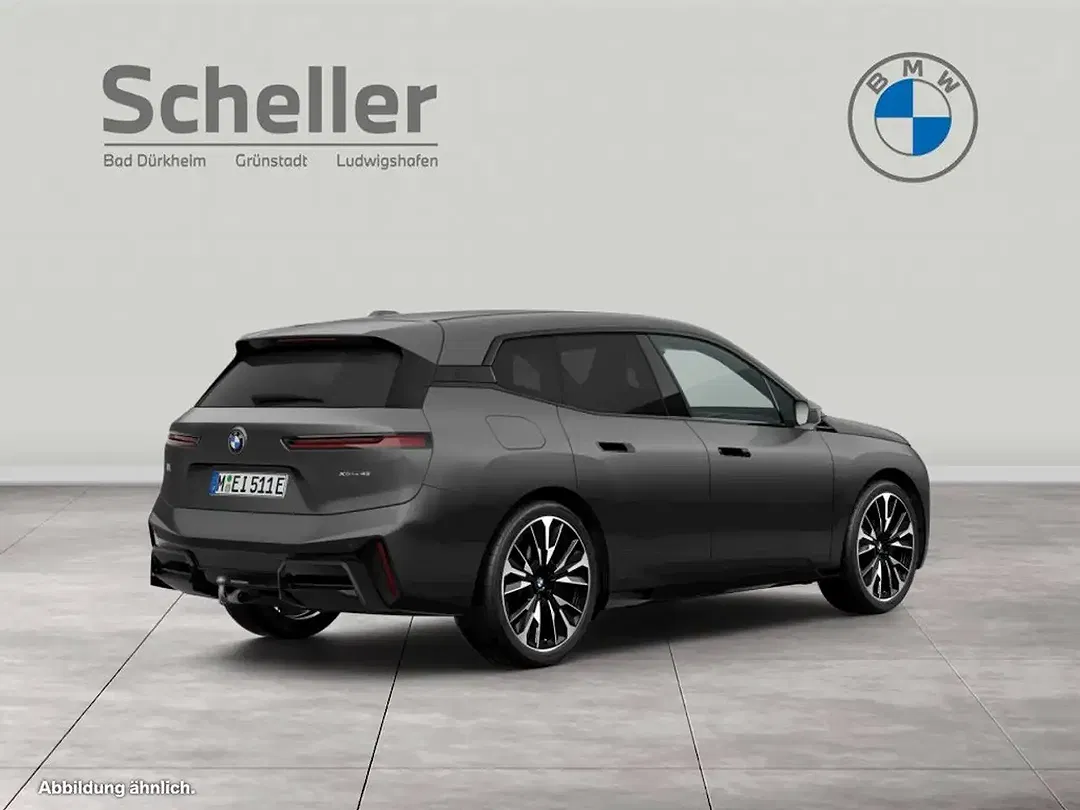 BMW iX - Thumbnail 2