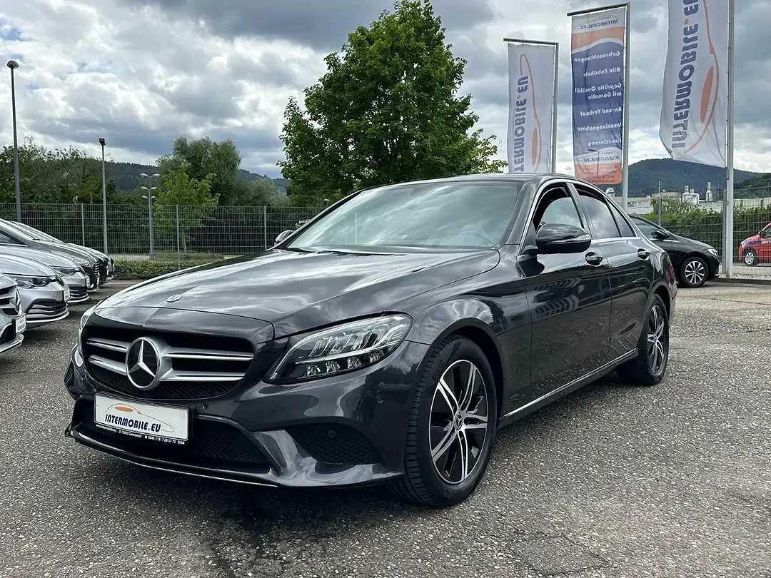 Mercedes-Benz C 180 - foto 1