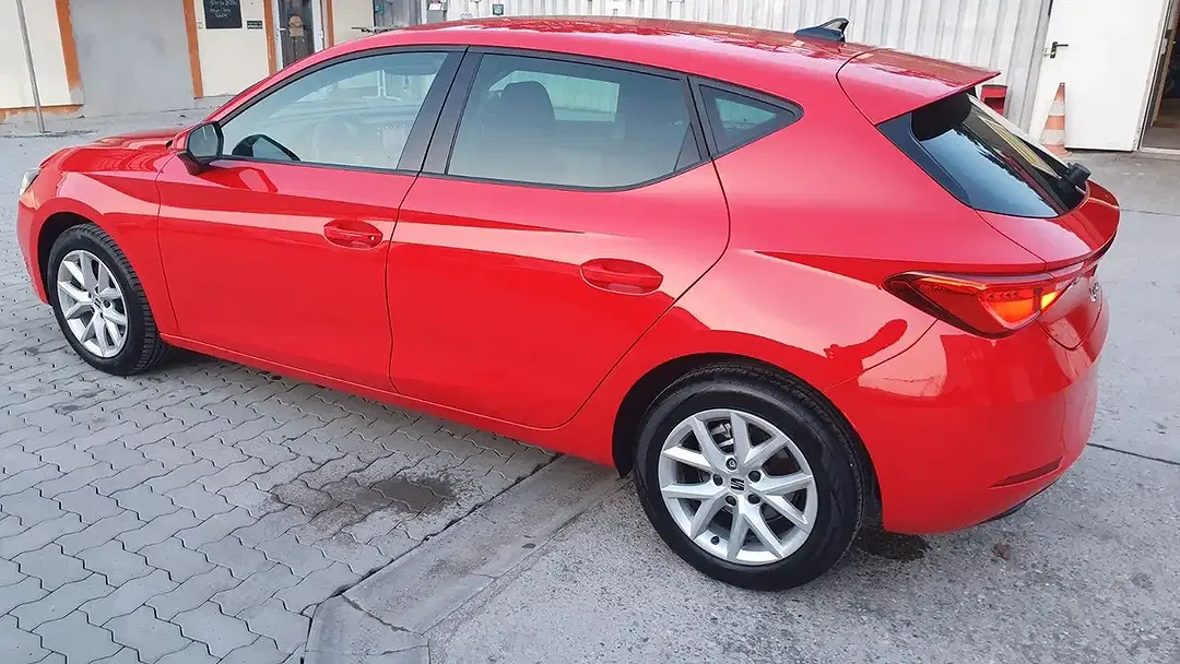 SEAT Leon - Thumbnail 3