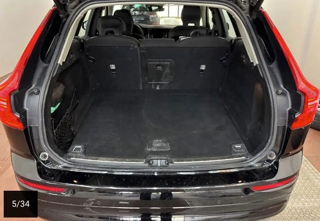 Volvo XC60 - Thumbnail 8
