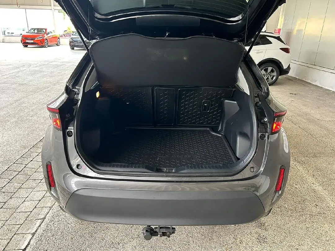 Toyota Yaris Cross - Thumbnail 12
