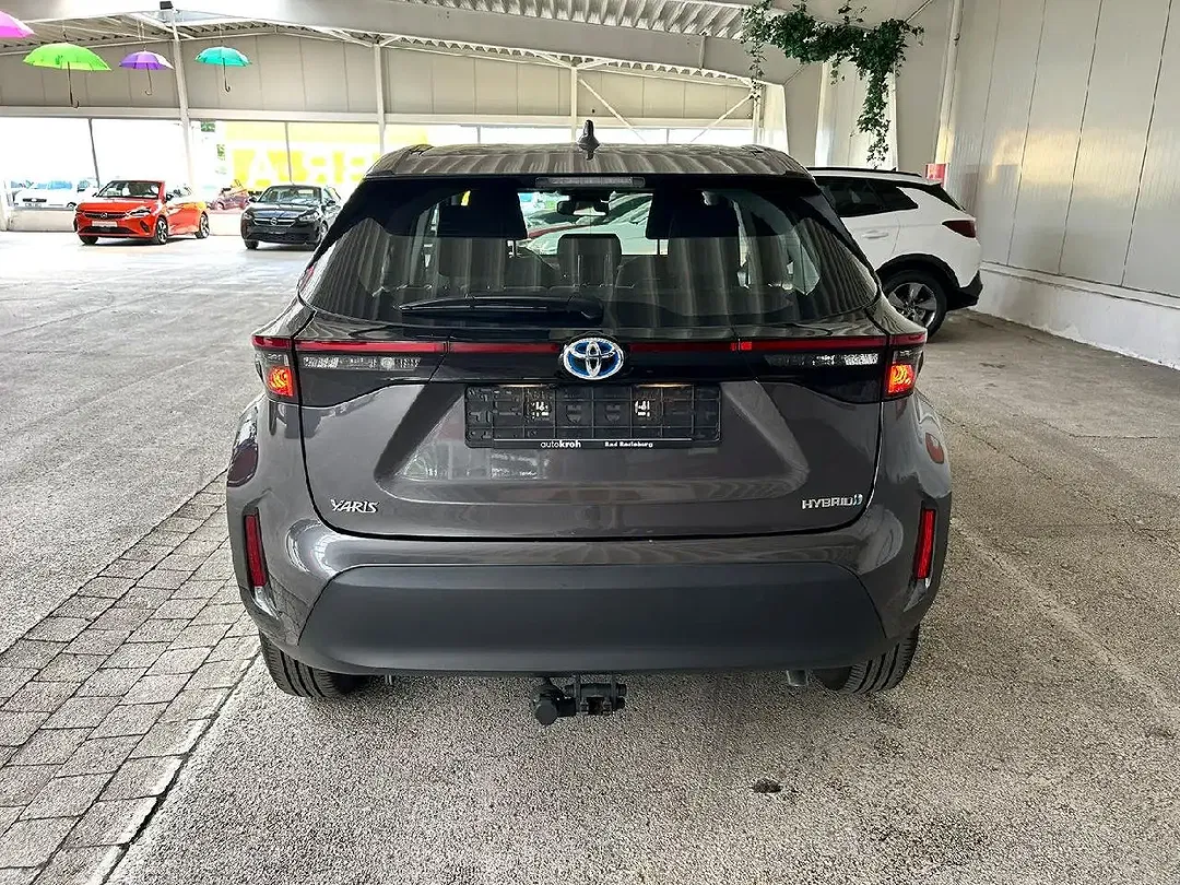 Toyota Yaris Cross - Thumbnail 4