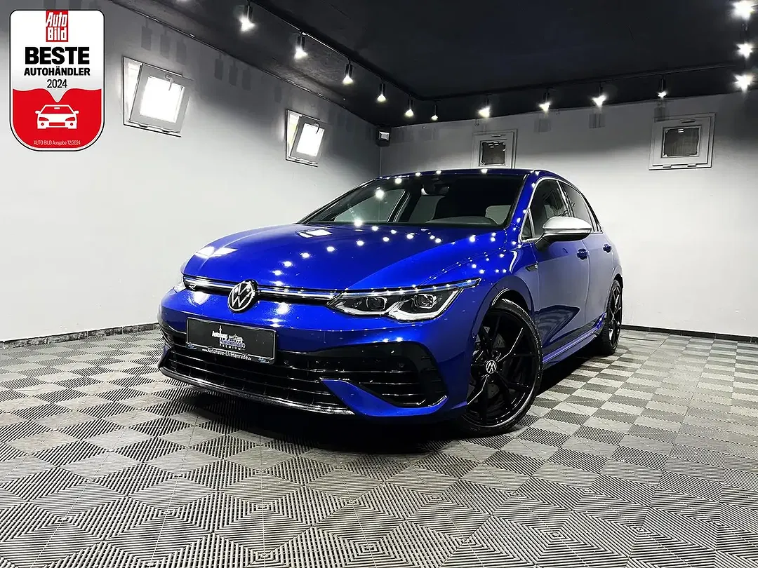 Volkswagen Golf - Thumbnail 1
