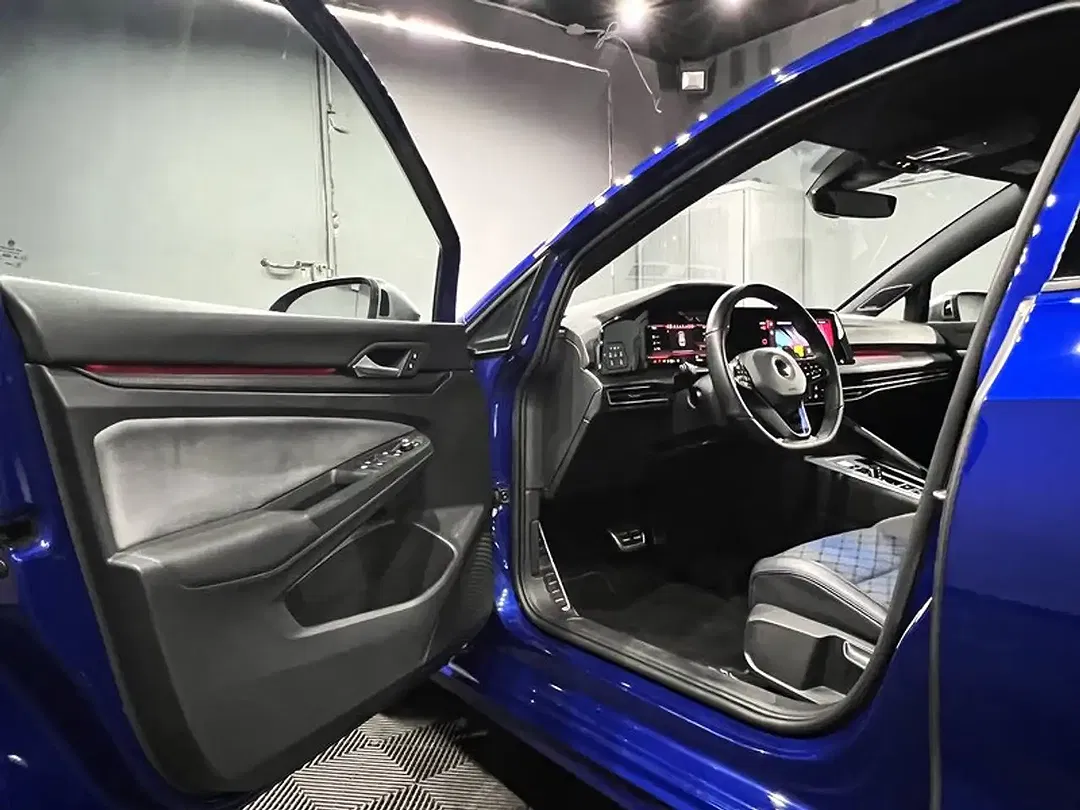 Volkswagen Golf - Thumbnail 8