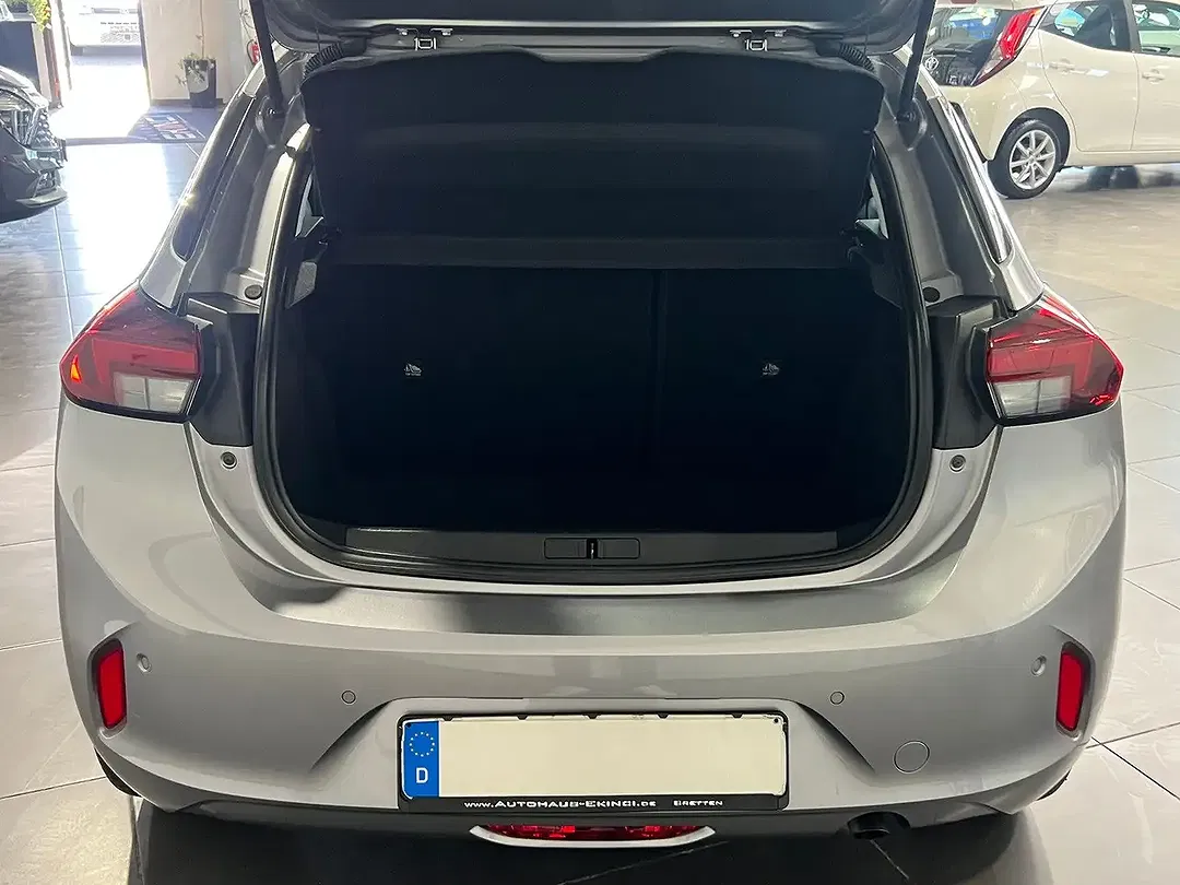 Opel Corsa - Thumbnail 3