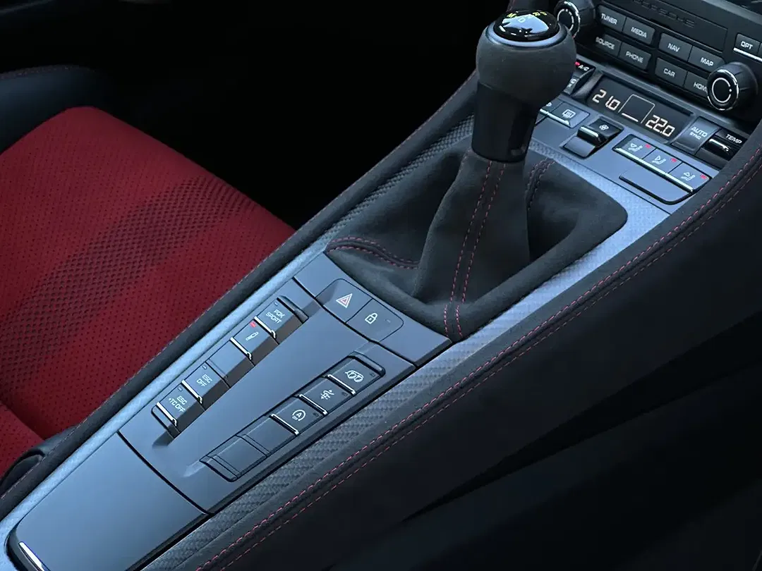 Porsche Boxster - Thumbnail 10