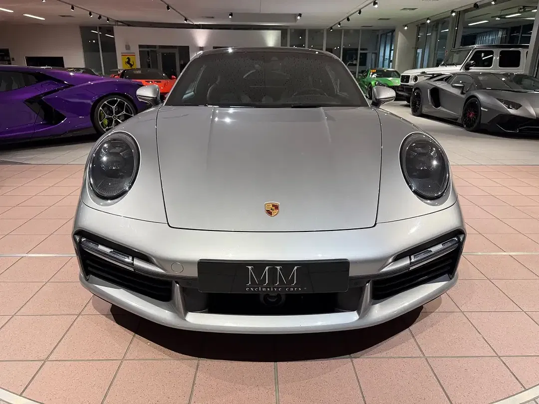 Porsche 911 - Thumbnail 3