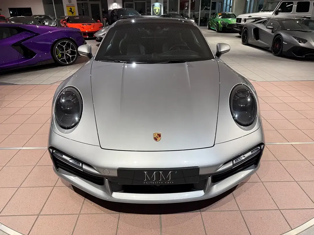 Porsche 911 - Thumbnail 4