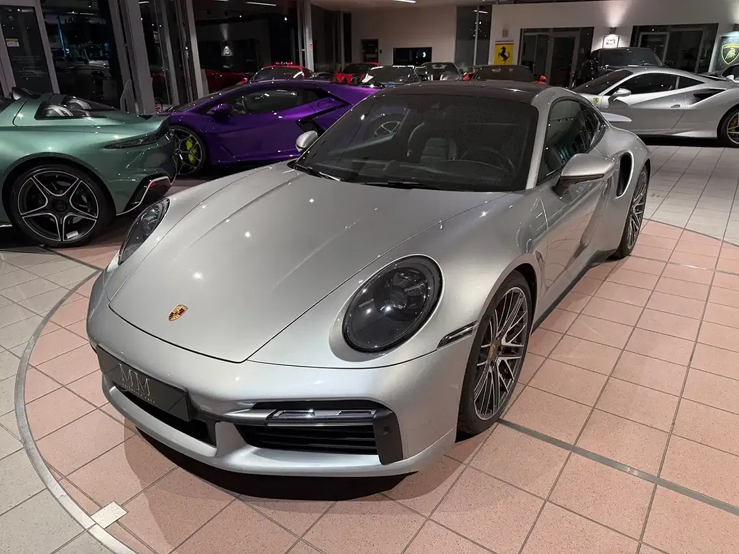 Porsche 911 - Thumbnail 5