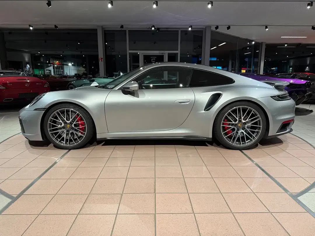 Porsche 911 - Thumbnail 7