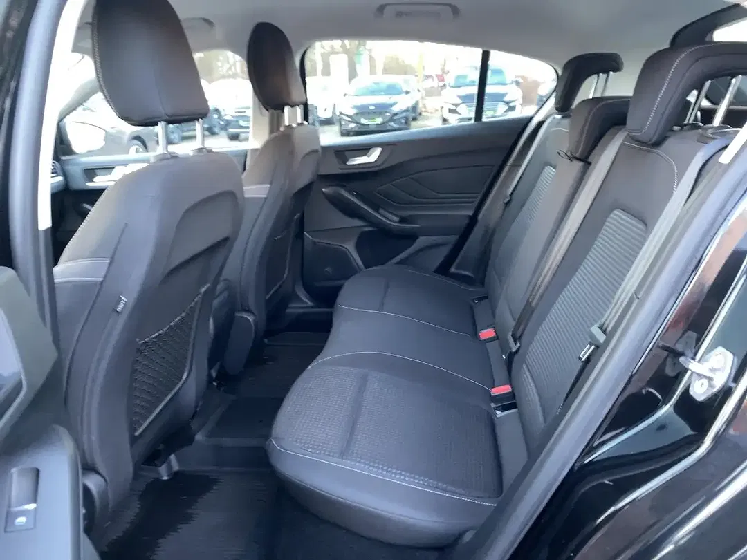 Ford Focus Cool & Connect - foto 13