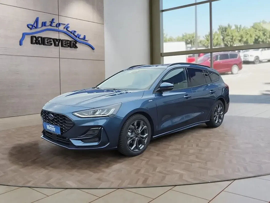 Ford Focus - Thumbnail 2