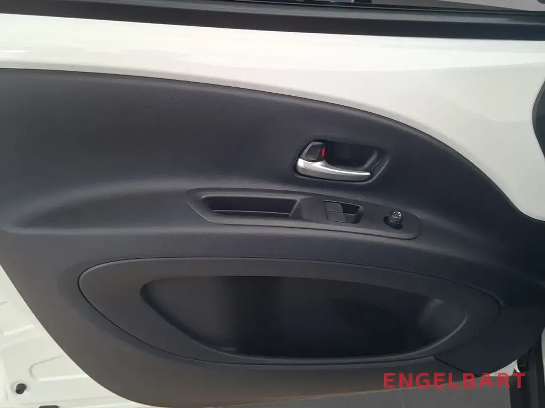Toyota Aygo X - Thumbnail 9