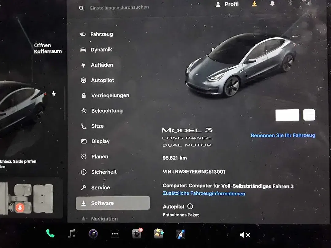 Tesla Model 3 - Thumbnail 13