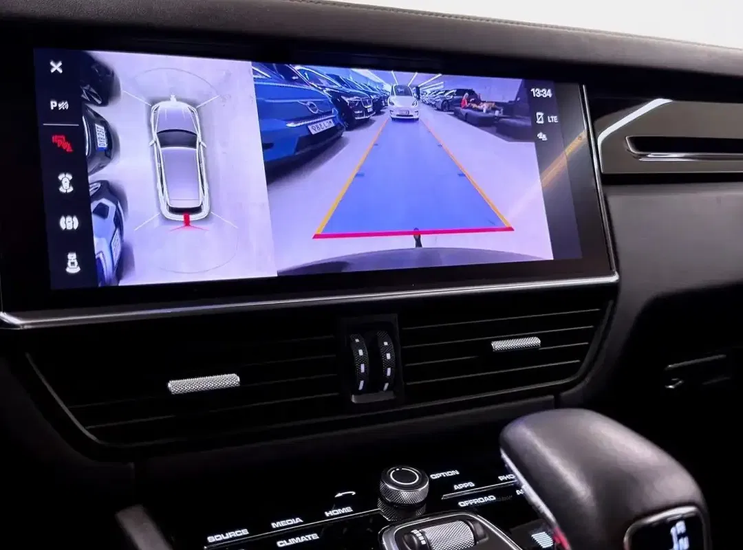 Porsche Cayenne - Thumbnail 9