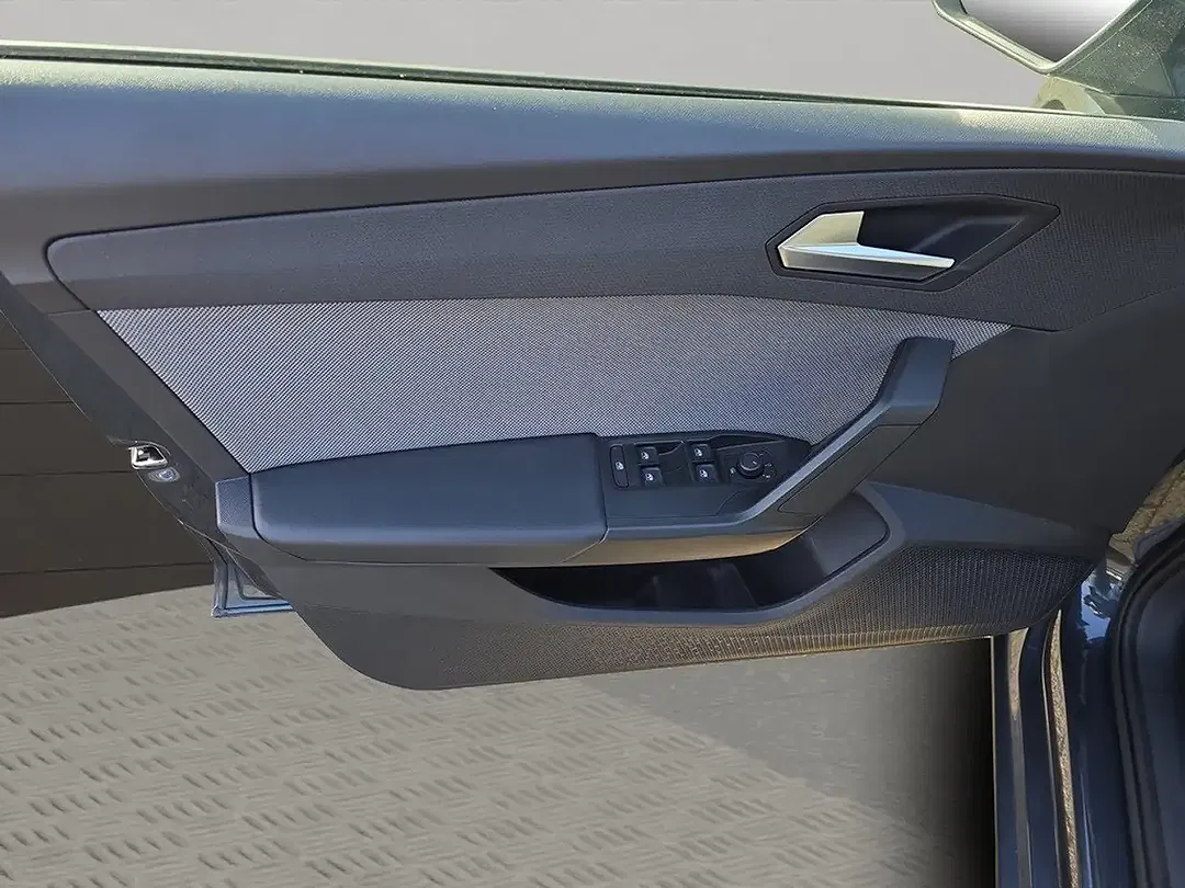 SEAT Leon - Thumbnail 10