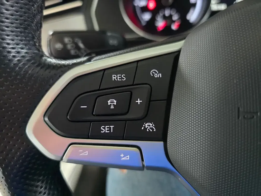 Volkswagen Passat Variant - Thumbnail 14