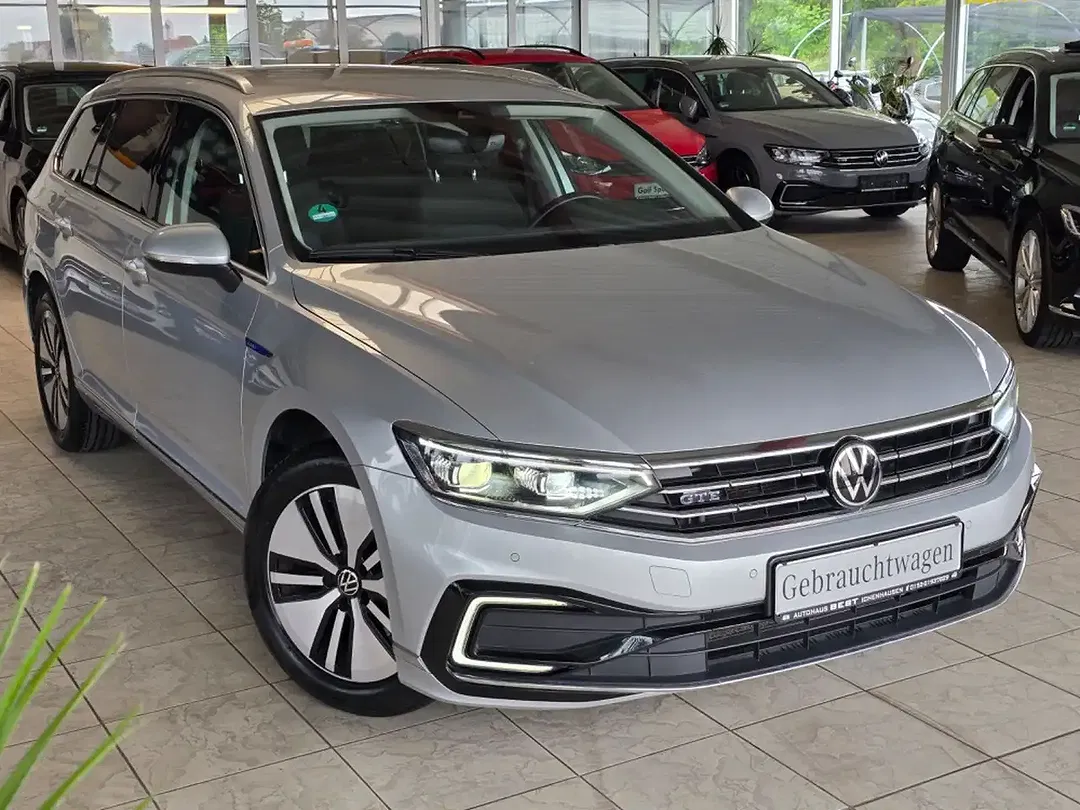 Volkswagen Passat Variant - Thumbnail 3
