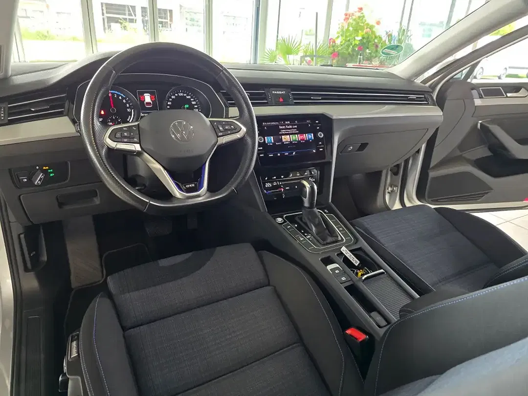 Volkswagen Passat Variant - Thumbnail 9