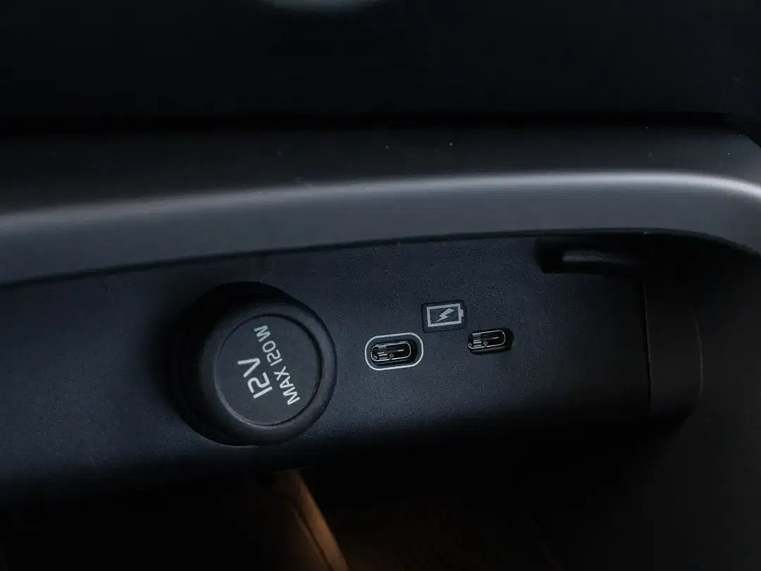 Volvo XC40 - Thumbnail 15