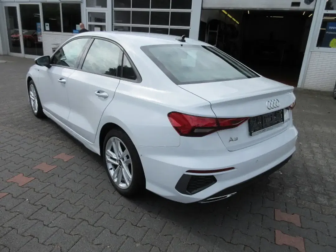 Audi A3 - Thumbnail 3