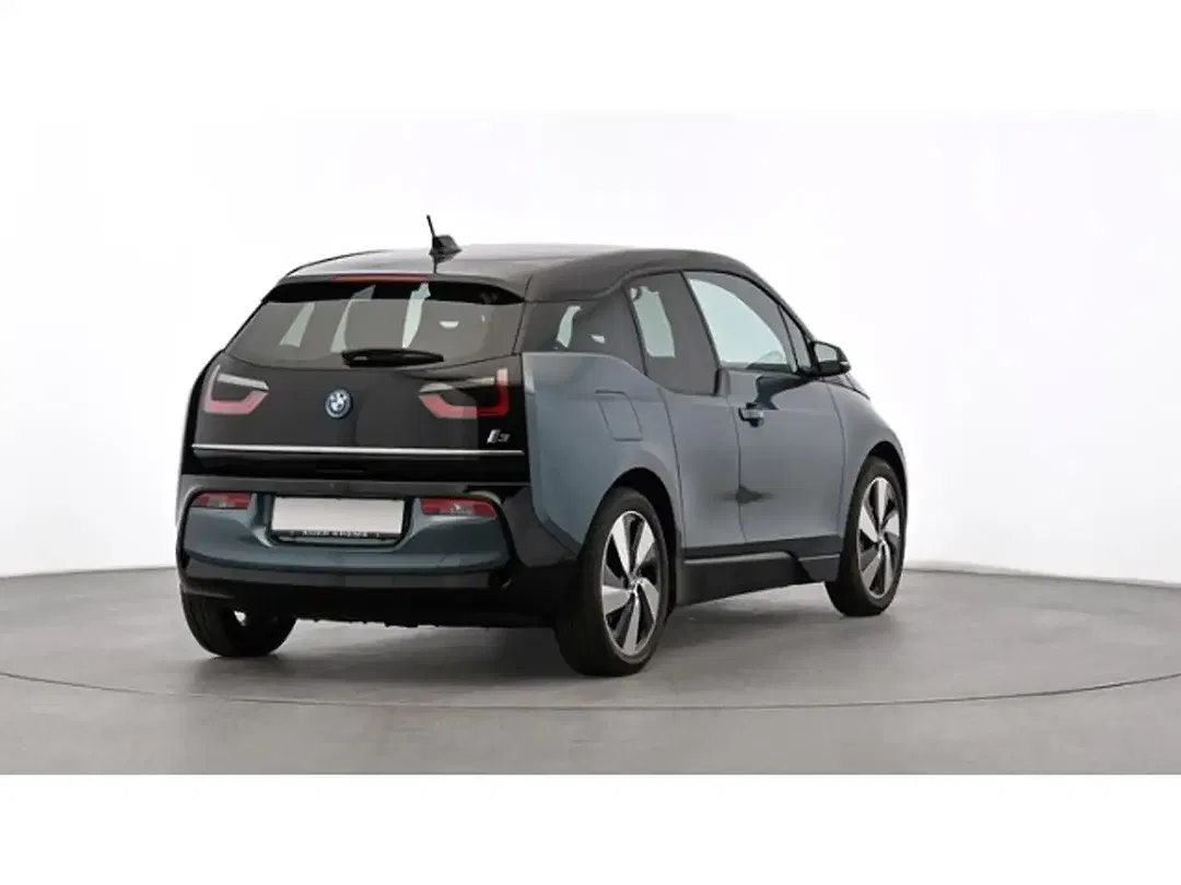 BMW i3 - Thumbnail 10