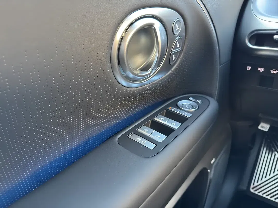 Hyundai IONIQ 9 - Thumbnail 13