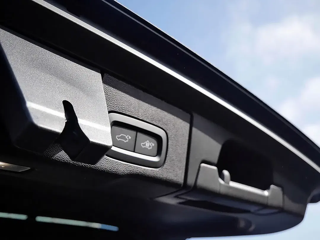 Volvo XC60 - Thumbnail 11