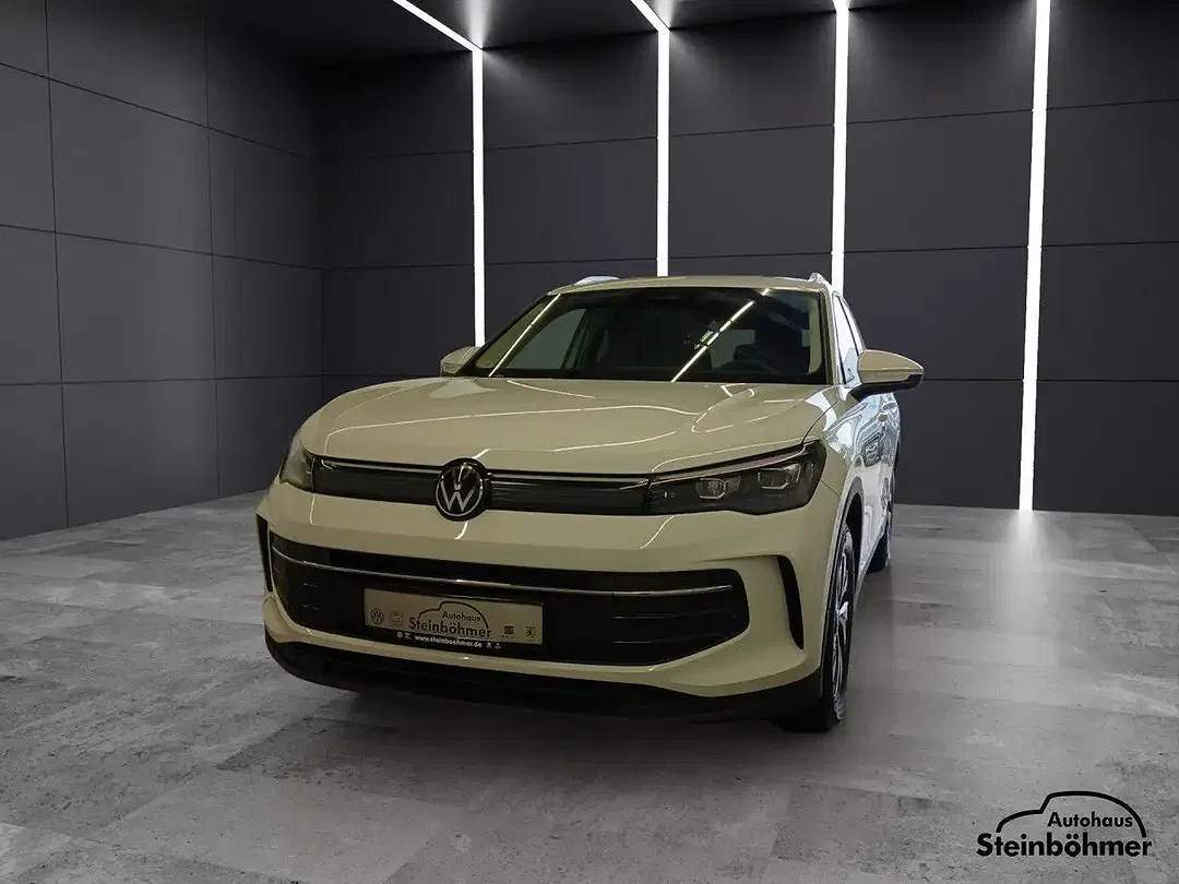 Volkswagen Tiguan - Thumbnail 2