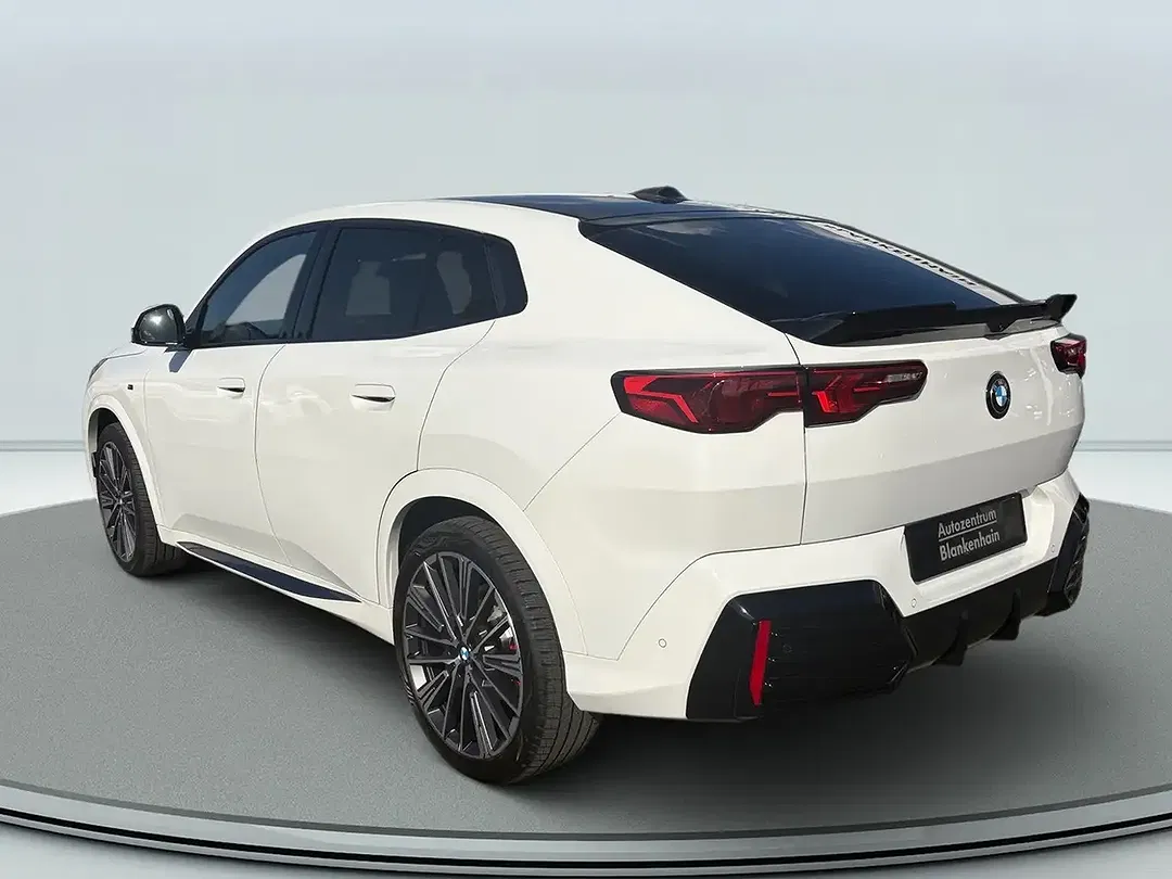 BMW X2 - Thumbnail 7