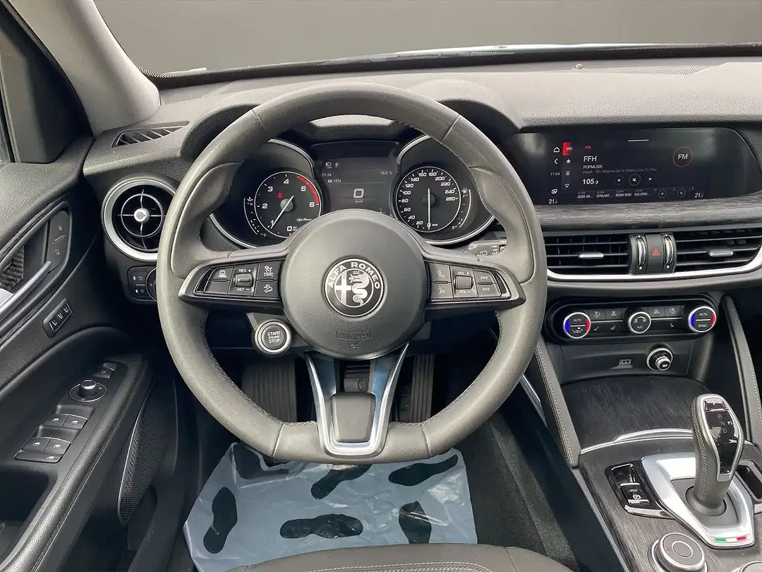 Alfa Romeo Stelvio - Thumbnail 13