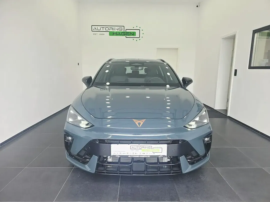 CUPRA Leon - Thumbnail 2