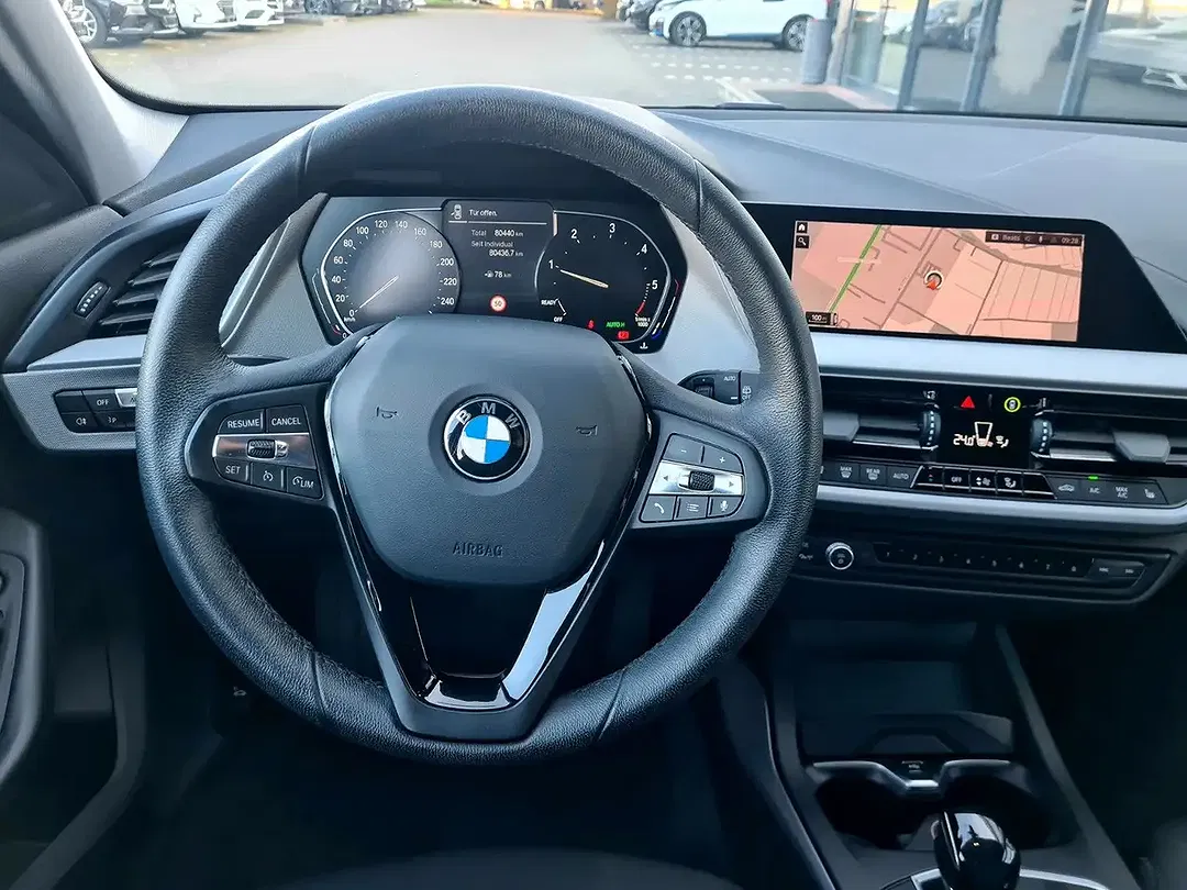 BMW 116 - Thumbnail 11