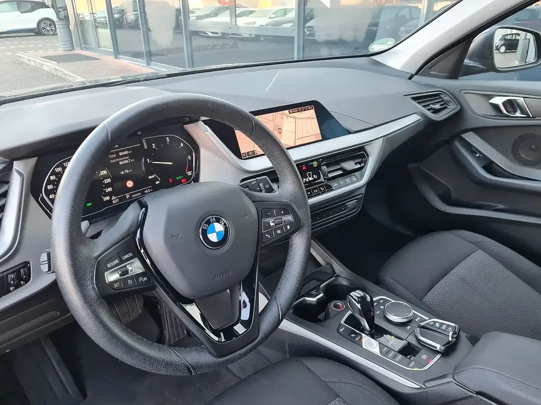 BMW 116 - Thumbnail 9