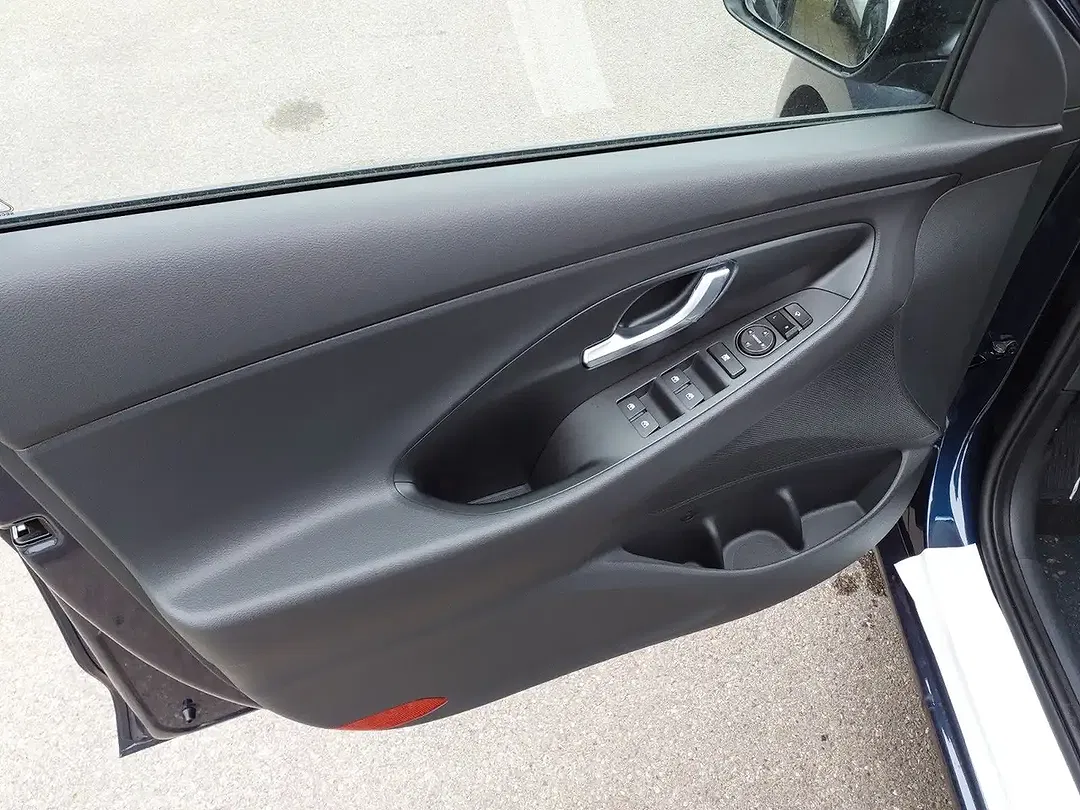 Hyundai i30 - Thumbnail 11