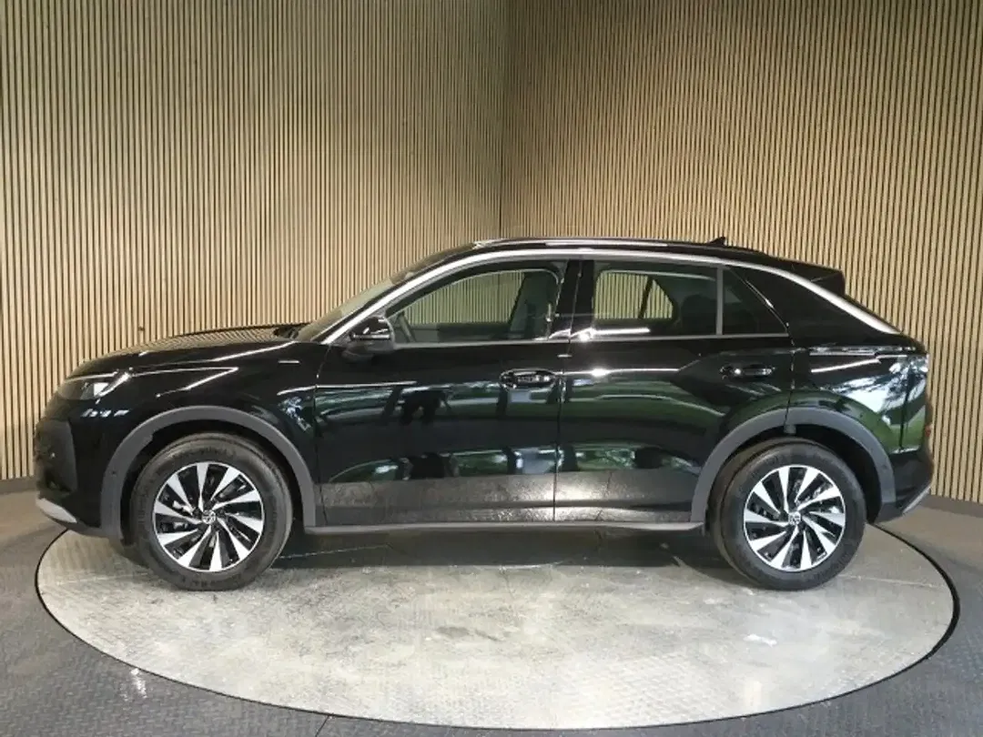 Volkswagen T-Roc - Thumbnail 6